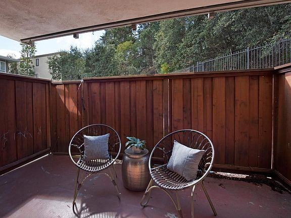 2nd image of 1101 Continentals Way APT 105
