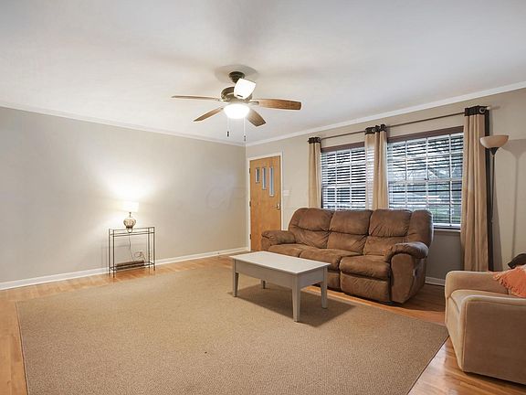 5th image of 1545 Sunnyside Ave