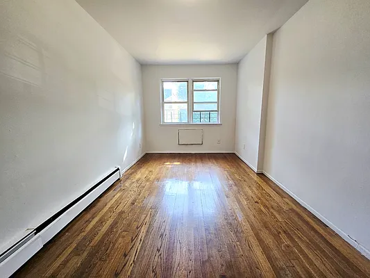 Rented by Voro Purple LLC | media 8