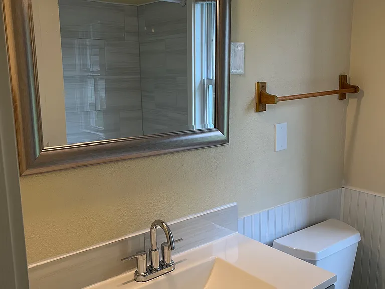 536 Perry Hwy — Photo 11