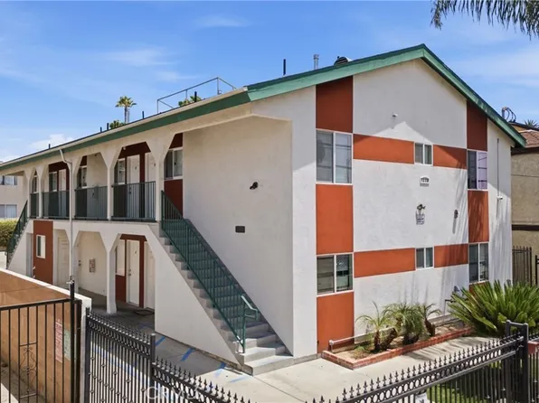 7228 Independence Ave, Canoga Park, CA 91303