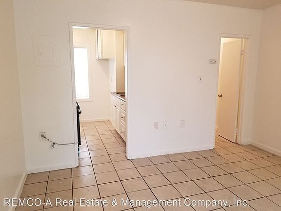 3rd image of 32986 Blackwell Blvd APT J