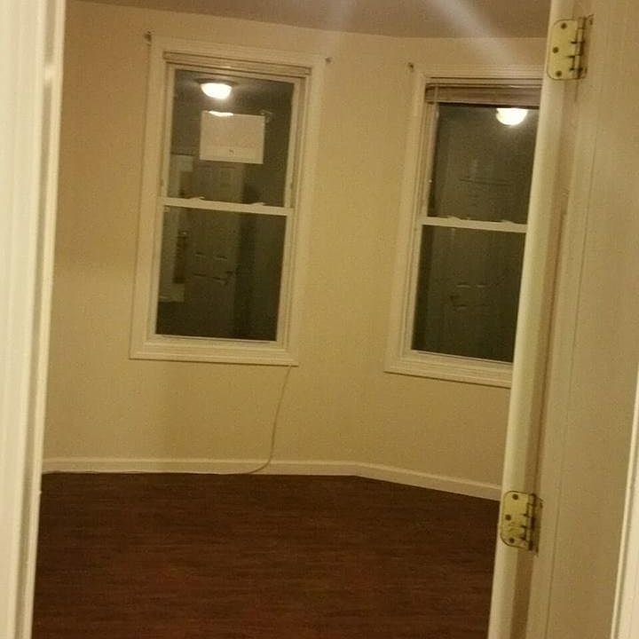 2nd image of 50 Worth St #2