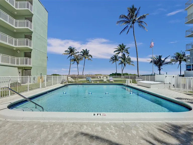 1750 S Ocean Blvd #306E — Photo 28