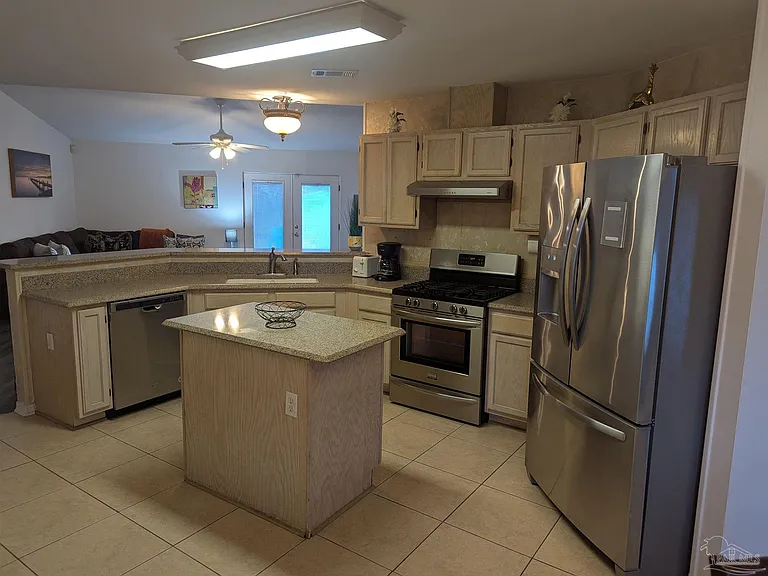 4009 Shorewood Dr — Photo 5