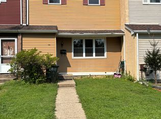 426 Lakeview Ct, Feasterville, PA 19053