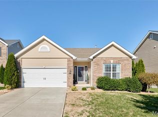 205 Charlestowne Place Dr, Saint Charles, MO 63301