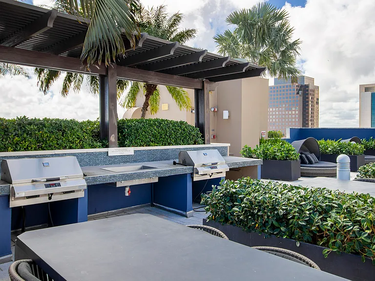 High Rise luxury rental apartments overlooking the New River in Fort Lauderdale, Florida near Las Olas Blvd.