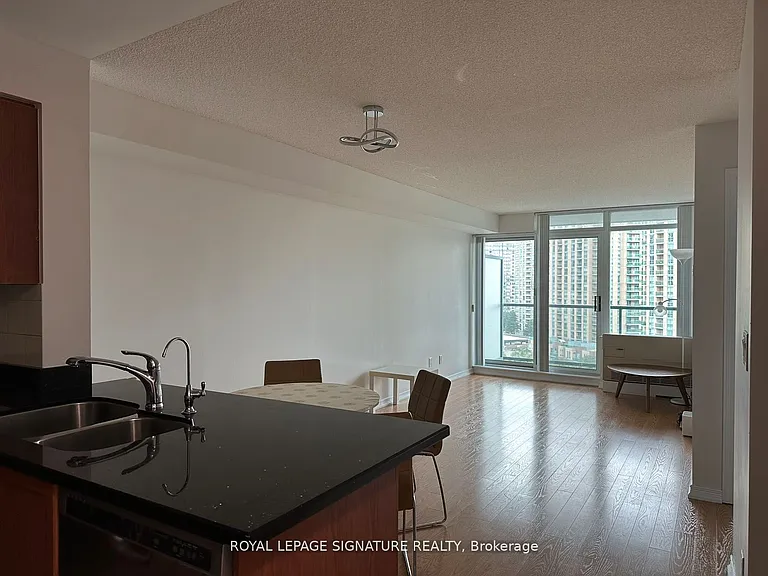 5500 Yonge St #1201 — Photo 3