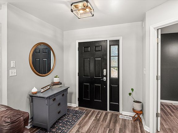 2nd image of 414 Flanagan Cir