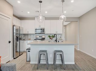 9276 Desert Pearl Ave, Spring Valley, NV 89148