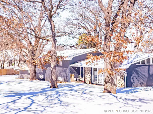 907 N 10th Ave, Durant, OK 74701