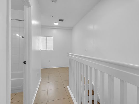 5th image of 928 SW 3rd St #205