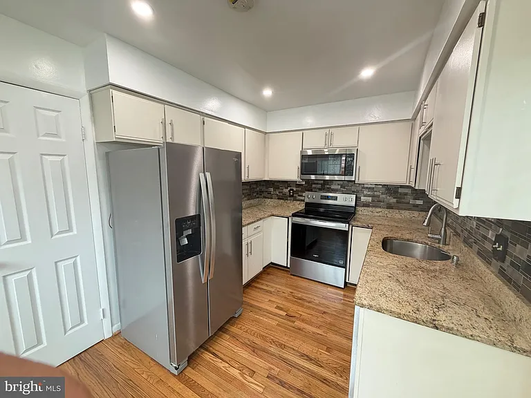 12224 Dapple Gray Ct — Photo 10