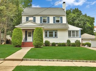 9 French Rdg, New Rochelle, NY 10801