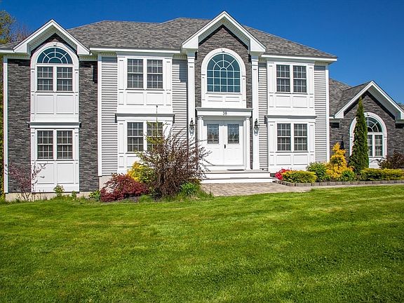 3rd image of 38 White Pine Dr