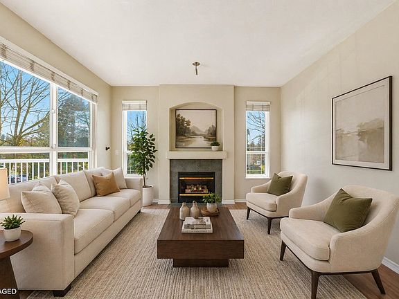 3rd image of 23800 Kanaka Way