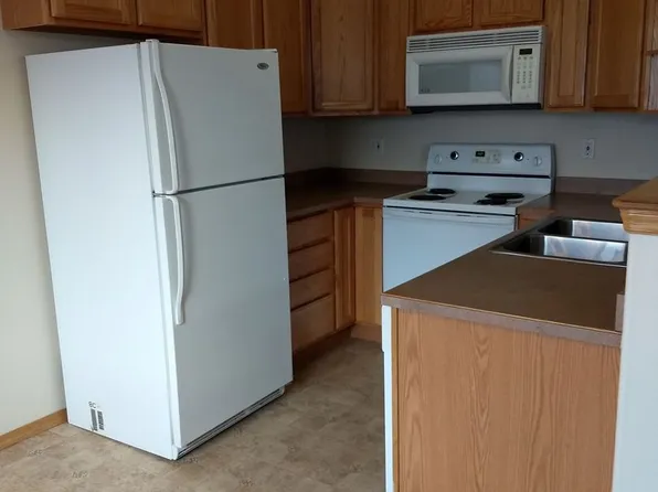 Riggs 905, 905 E Riggs St APT 3, East Helena, MT 59635
