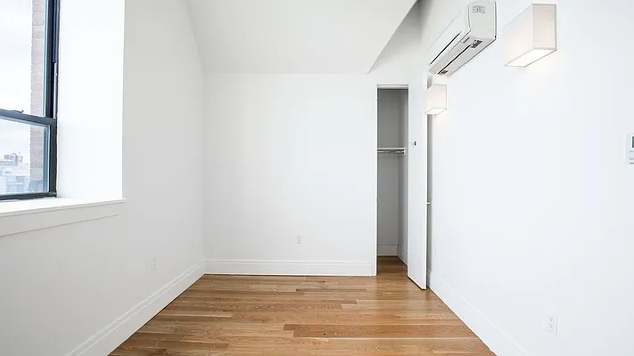 Rented by Nooklyn NYC LLC | media 61