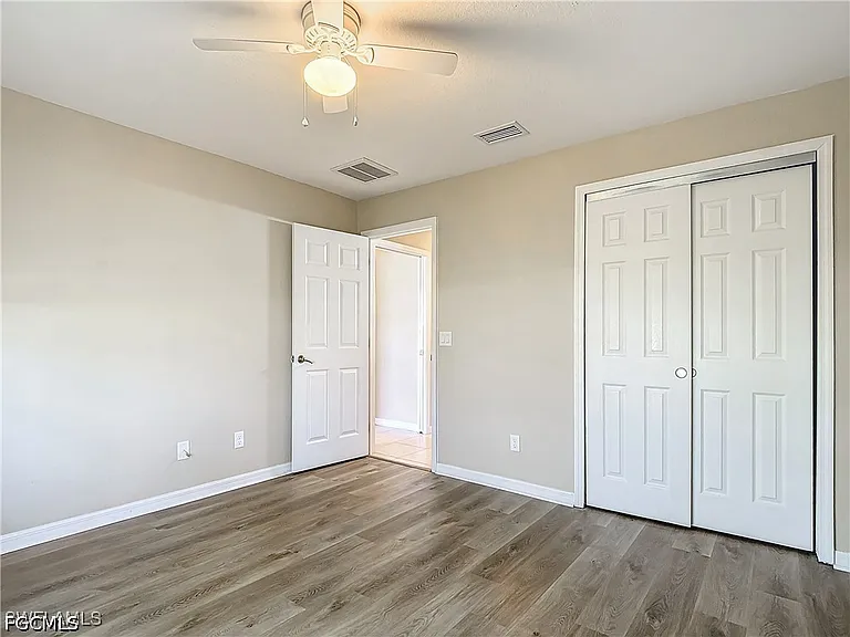 1726 Trafalgar Pkwy — Photo 30