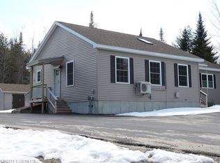 16 Cessna Way, Naples, ME 04055