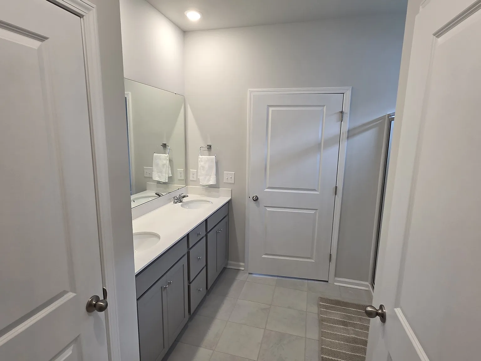 3 bed, 2032 sqft, $2,380 — Photo 1