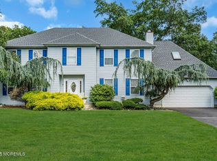 7 Crest Rd, Jackson, NJ 08527