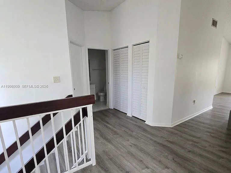 15515 N Miami Lakeway #202-11 — Photo 7