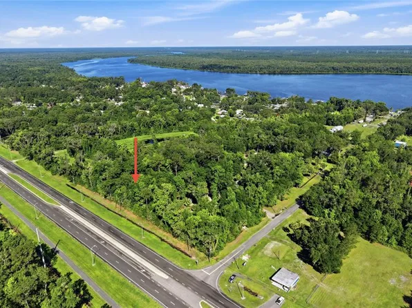 667 S US HIGHWAY 17, SAN MATEO, FL 32187
