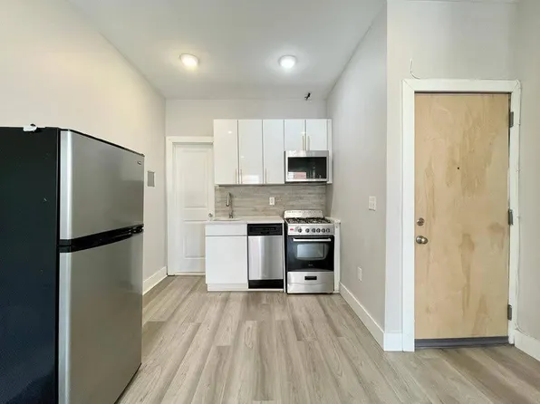55 Graham St #3A, Jersey City, NJ 07307