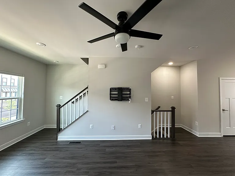 2626 Velocity Rd — Photo 5