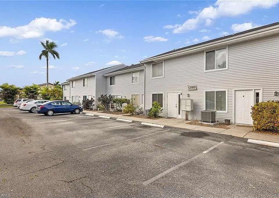1st image of 13160 Kings Point Dr #4-4-4