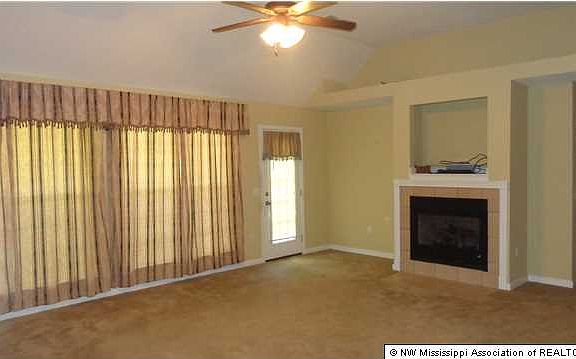 4th image of 1202 Houston Ln