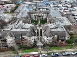 214 11th St #313, New Westminster, BC V3M 4C9