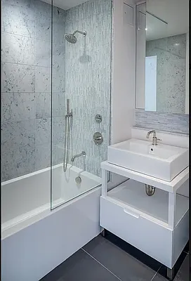 Rented by SERHANT. | media 10