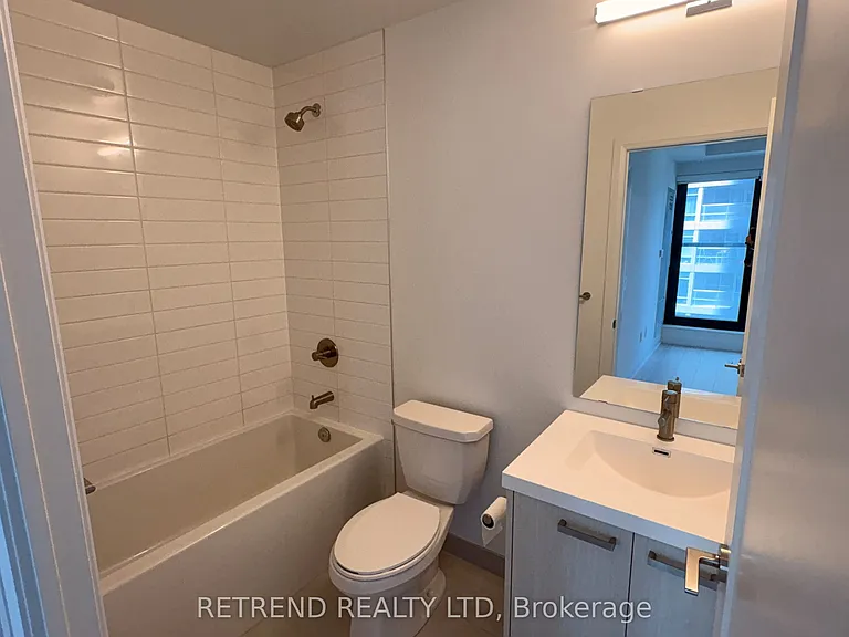 20 Soudan Ave #1110 — Photo 10