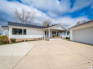 15933 Addison Rd, Addison, MI 49220