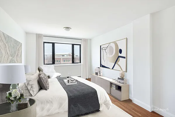 Sold by Warburg | media 3