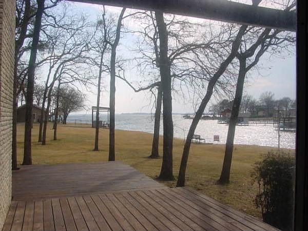 1st image of 112 Crestwood Cir
