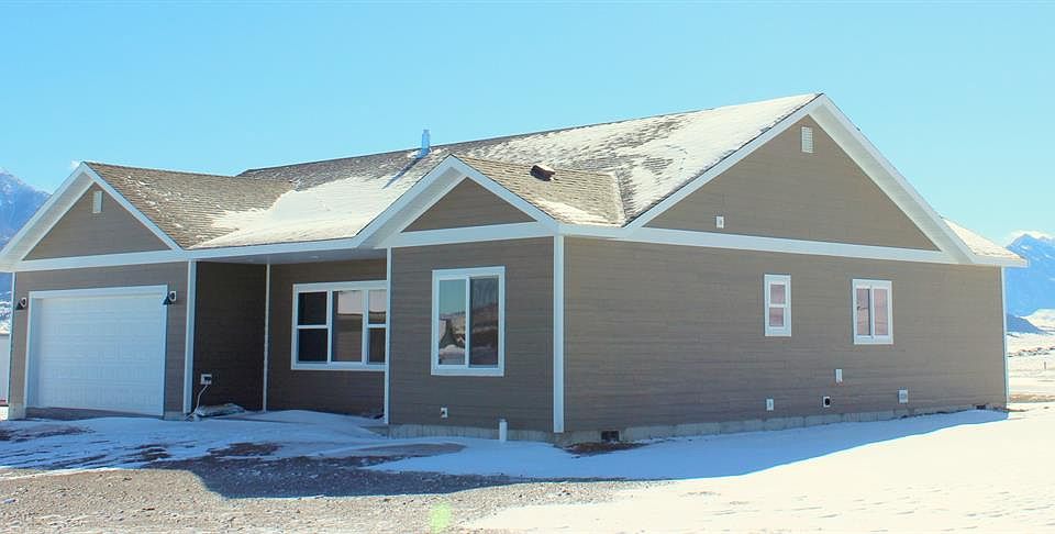 1st image of 810 Gibson Cir