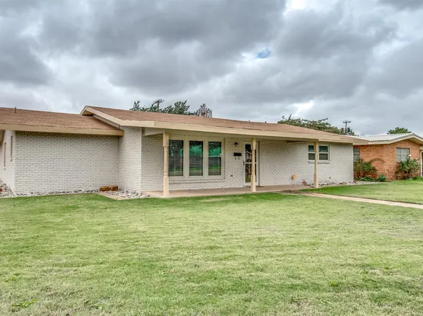 1316 E Harris St, Brownfield, TX 79316