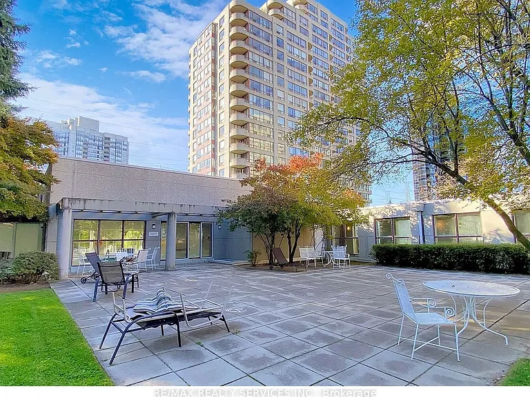 5785 Yonge St #207 — Photo 31