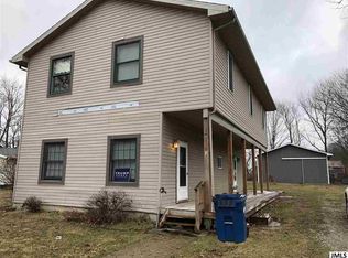 121 Woodstock St, Cement City, MI 49233