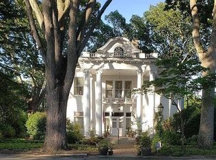 900 N Nash St, WILSON, NC 27893