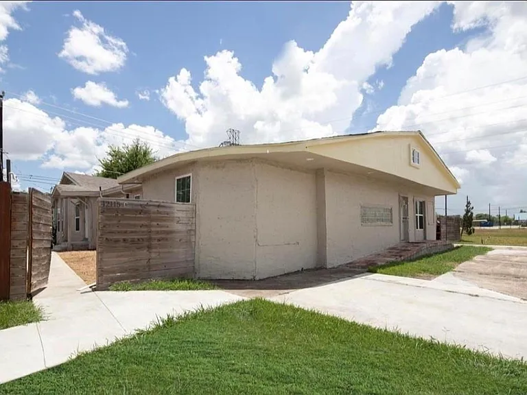 12115 Segrest Dr — Photo 1