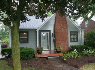 907 Hutchins Ave, Ann Arbor, MI