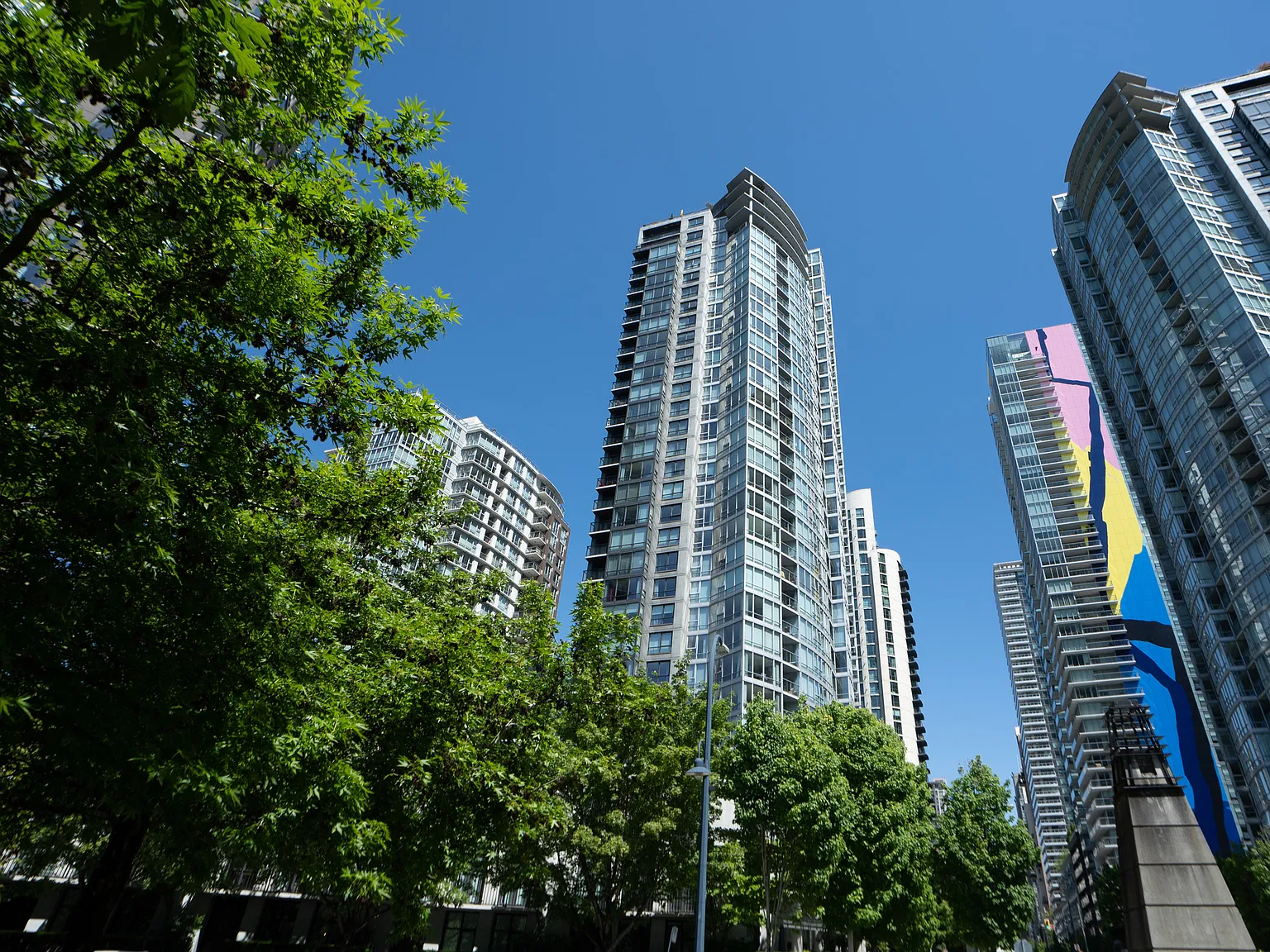 1495 Richards Street Vancouver — Photo 1