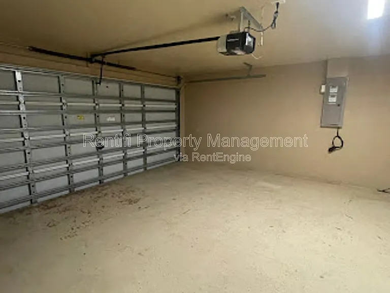 1710 SW 10th Pl — Photo 16