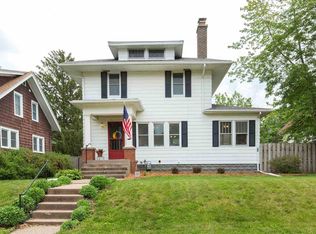 2625 Arlington Ave, Davenport, IA