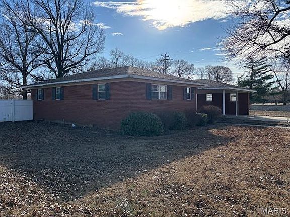 2nd image of 39520 Kent Blvd